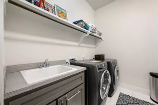 140 Baldovino Skyway, Lakeway, TX 78738 - Photo 25