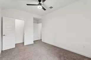 7200 Garnet Mill Ln, Austin, TX 78744 - Photo 33