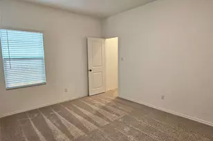 128 Dollars Dr, Jarrell, TX 76537 - Photo 21