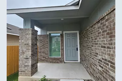 128 Dollars Drive, Jarrell, TX 76537 - Photo 3