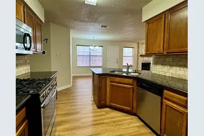 8628 Piney Creek Bend, Austin, TX 78745 - Photo 5