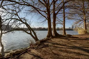 40 N Interstate 35, Austin, TX 78701 - Photo 33