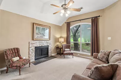 9212 Shady Meadow Drive, Boerne, TX 78006 - Photo 11