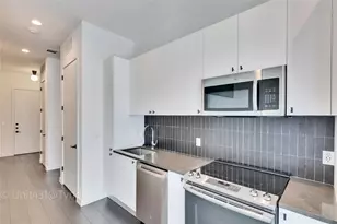 800 Embassy Dr, Austin, TX 78702 - Photo 5