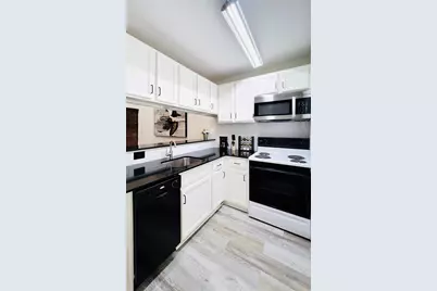 2815 Rio Grande Street #204, Austin, TX 78705 - Photo 5