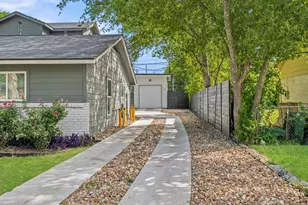1106 S Meadows Dr SW, Austin, TX 78758 - Photo 27