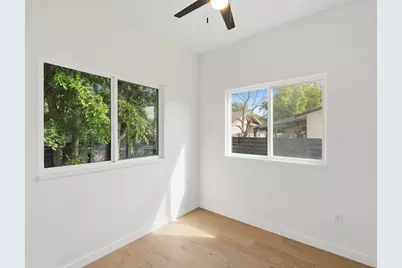 1106 S Meadows Drive SW #2, Austin, TX 78758 - Photo 11