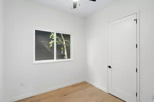 1106 S Meadows Dr SW, Austin, TX 78758 - Photo 13