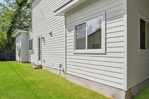 1106 S Meadows Dr SW, Austin, TX 78758 - Photo 17