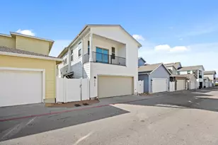 8105 Frida Bend, Austin, TX 78744 - Photo 15