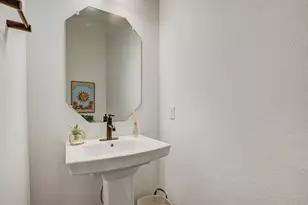 9208 Apogee Blvd, Austin, TX 78744 - Photo 31