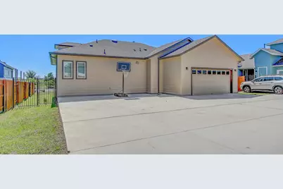 9208 Apogee Boulevard, Austin, TX 78744 - Photo 21