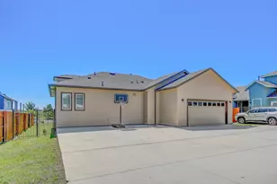 9208 Apogee Blvd, Austin, TX 78744 - Photo 21