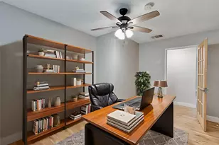 4810 Prock Ln, Austin, TX 78721 - Photo 13