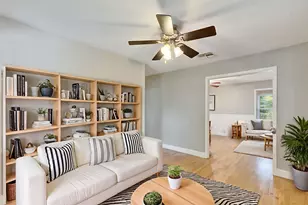 4810 Prock Ln, Austin, TX 78721 - Photo 3