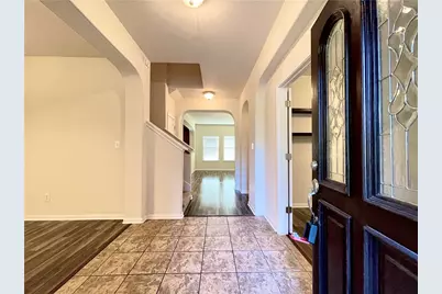 906 Mesquite Hollow Place, Round Rock, TX 78665 - Photo 5