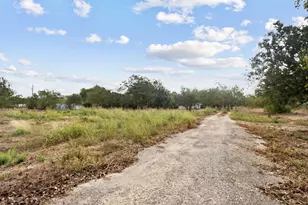 462 Texas Oak Dr, Cedar Creek, TX 78612 - Photo 23