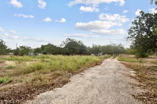 462 Texas Oak Dr, Cedar Creek, TX 78612 - Photo 23