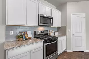19525 Abigail Fillmore Rd, Manor, TX 78653 - Photo 11
