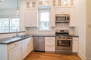 1165 Poquito St, Austin, TX 78702 - Photo 9