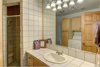 4715 Granny Drive, Del Valle, TX 78617 - Photo 11