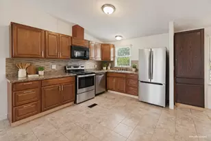 141 Davie Ln, Marion, TX 78124 - Photo 7