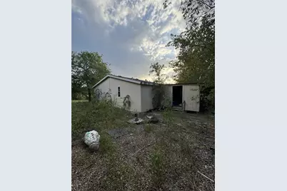 10200 Shively Lane, Austin, TX 78747 - Photo 3