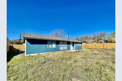 2001 Lisa Lane, San Marcos, TX 78666 - Photo 17