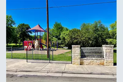 2001 Lisa Lane, San Marcos, TX 78666 - Photo 23