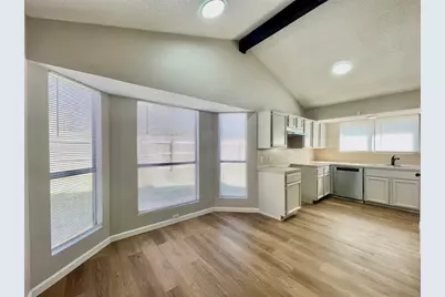 2001 Lisa Lane, San Marcos, TX 78666 - Photo 3