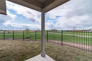 132 Shiner Ln, Georgetown, TX 78626 - Photo 29