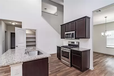 132 Shiner Lane, Georgetown, TX 78626 - Photo 5