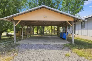 1303 Lovers Ln, Bastrop, TX 78602 - Photo 25
