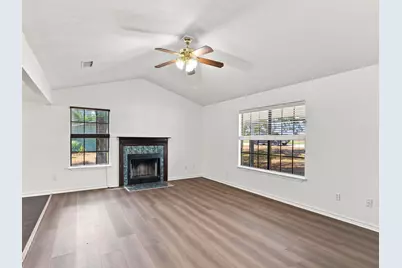1303 Lovers Lane, Bastrop, TX 78602 - Photo 9