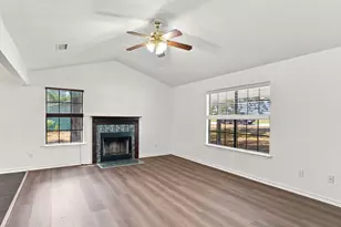 1303 Lovers Ln, Bastrop, TX 78602 - Photo 9