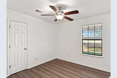 1303 Lovers Lane, Bastrop, TX 78602 - Photo 15