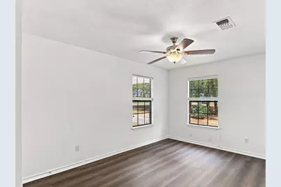 1303 Lovers Lane, Bastrop, TX 78602 - Photo 17