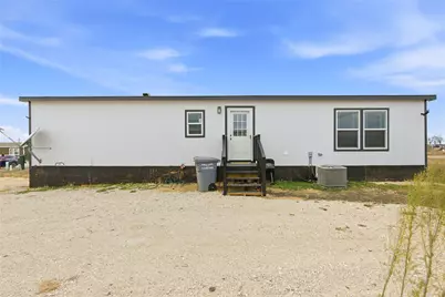 279 Pajarilla Pass, Del Valle, TX 78617 - Photo 19