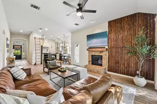 6848 La Concha Pass, Austin, TX 78749 - Photo 9