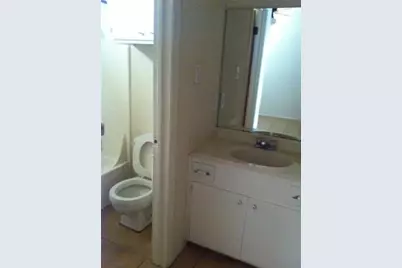 621 W 37th Street #103, Austin, TX 78705 - Photo 7