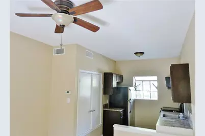 3206 King Street #208, Austin, TX 78705 - Photo 11
