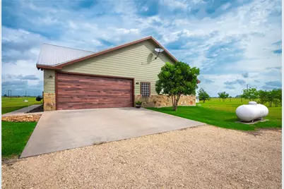877 County Road 455, Coupland, TX 78615 - Photo 29