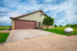 877 Co Rd 455, Coupland, TX 78615 - Photo 29