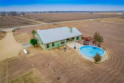877 County Road 455, Coupland, TX 78615 - Photo 35