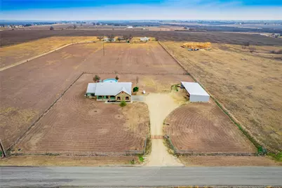 877 County Road 455, Coupland, TX 78615 - Photo 1