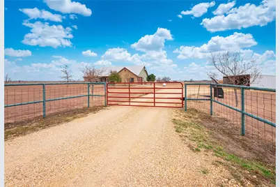 877 County Road 455, Coupland, TX 78615 - Photo 39