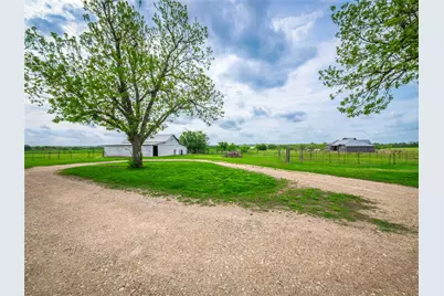 877 County Road 455, Coupland, TX 78615 - Photo 37