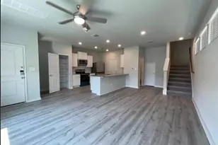 605 W South St, Leander, TX 78641 - Photo 9