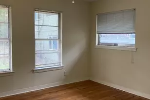 917 Keith Ln, Austin, TX 78705 - Photo 5