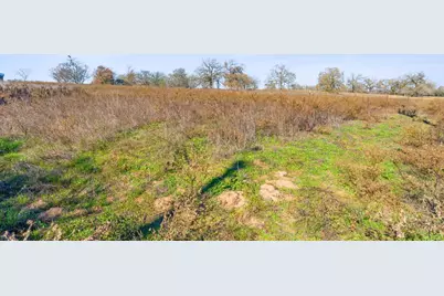 10996 US Highway 90 W, Harwood, TX 78632 - Photo 15